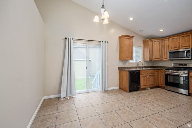 451 E APPLE LN, Pleasant Grove, UT 84062