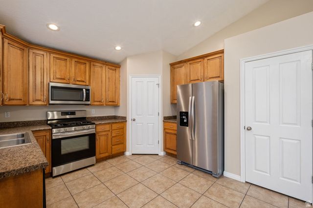 451 E APPLE LN, Pleasant Grove, UT 84062