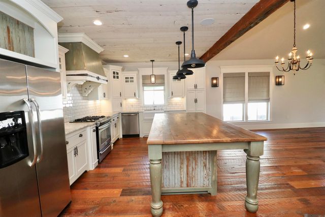5687 Island Rd, Jarreau, LA 70749
