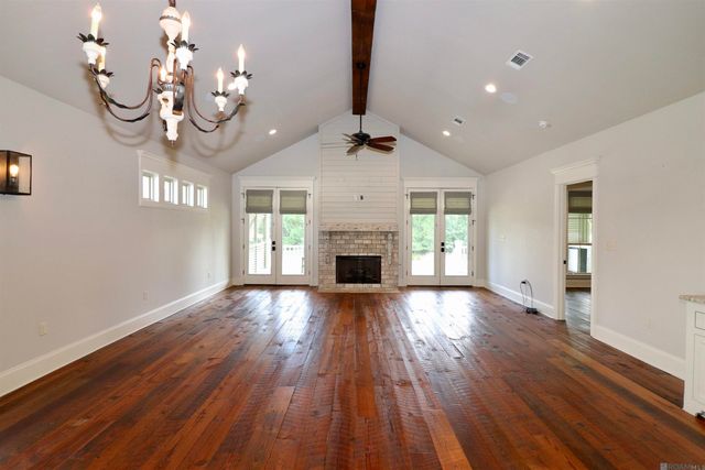 5687 Island Rd, Jarreau, LA 70749
