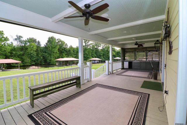 5687 Island Rd, Jarreau, LA 70749