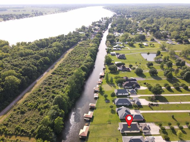 5687 Island Rd, Jarreau, LA 70749