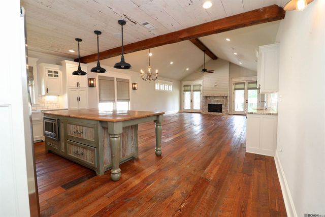 5687 Island Rd, Jarreau, LA 70749