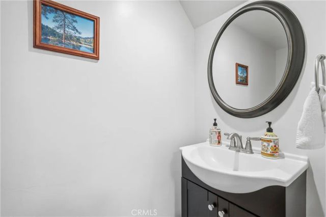 195 Knoll, Big Bear Lake, CA 92315