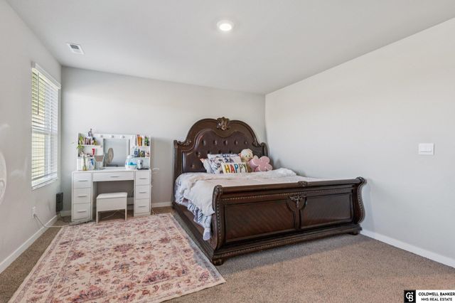 9306 Reynolds Street, Omaha, NE 68122