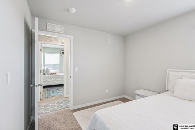 9306 Reynolds Street, Omaha, NE 68122