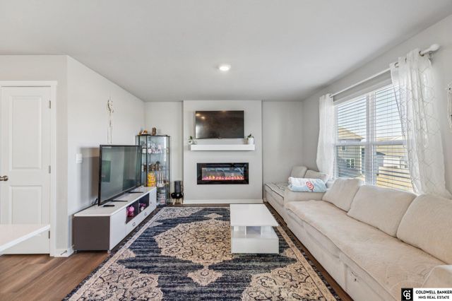 9306 Reynolds Street, Omaha, NE 68122