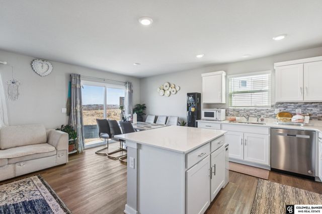 9306 Reynolds Street, Omaha, NE 68122