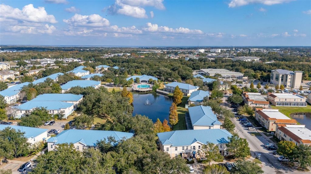 Image 38 of property listing at 651 CORNERSTONE DRIVE, Kissimmee, FL 34744