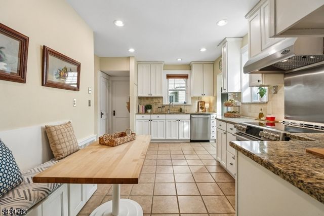 26 Mountain Ave, Maplewood Twp., NJ 07040