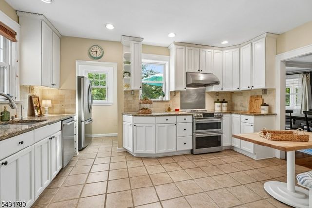 26 Mountain Ave, Maplewood Twp., NJ 07040
