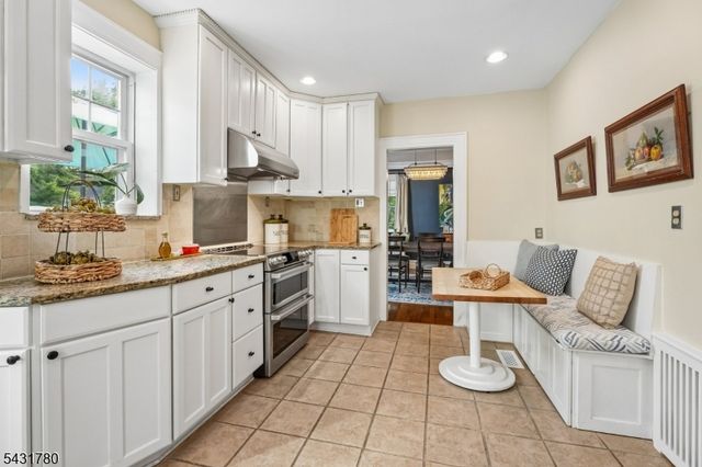 26 Mountain Ave, Maplewood Twp., NJ 07040