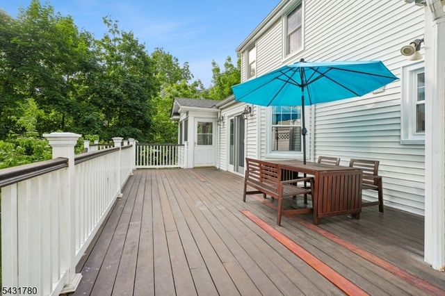 26 Mountain Ave, Maplewood Twp., NJ 07040