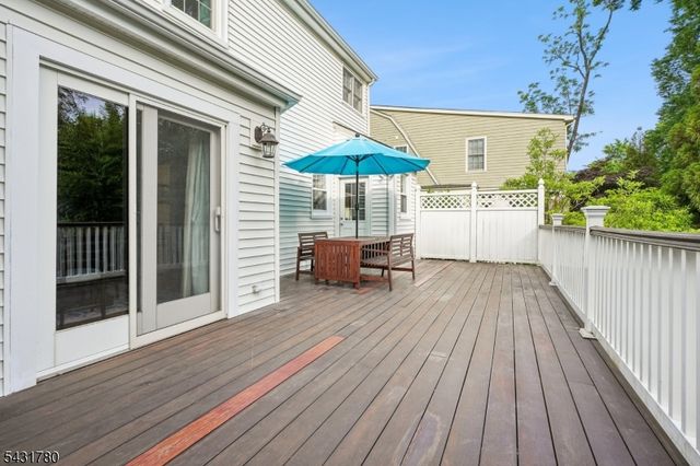 26 Mountain Ave, Maplewood Twp., NJ 07040