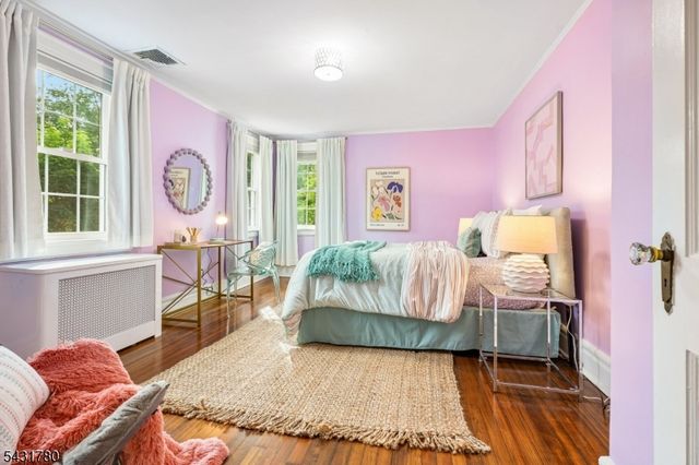 26 Mountain Ave, Maplewood Twp., NJ 07040