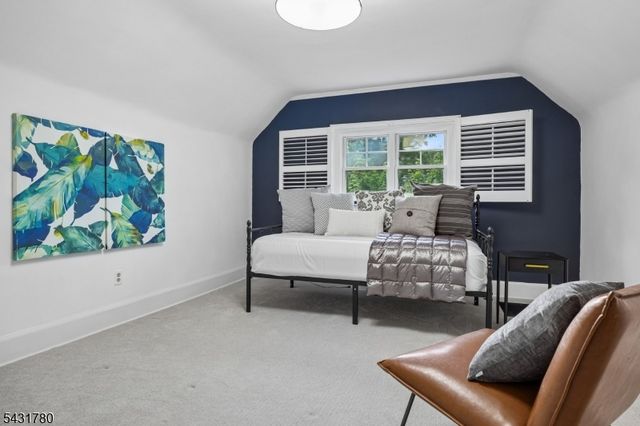 26 Mountain Ave, Maplewood Twp., NJ 07040
