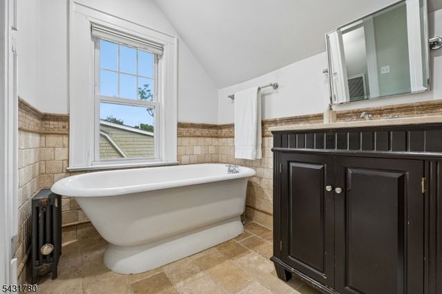 26 Mountain Ave, Maplewood Twp., NJ 07040