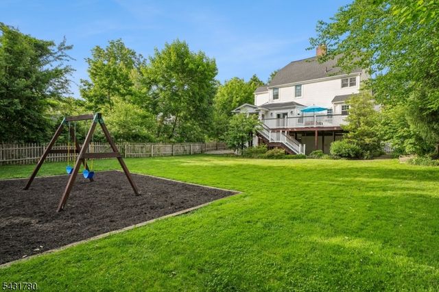 26 Mountain Ave, Maplewood Twp., NJ 07040