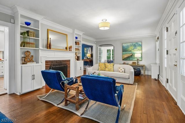 26 Mountain Ave, Maplewood Twp., NJ 07040