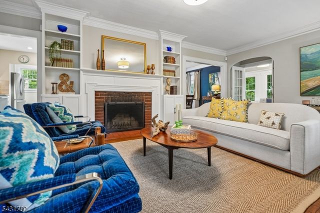 26 Mountain Ave, Maplewood Twp., NJ 07040