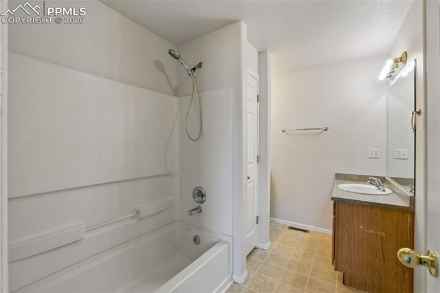 688 Bosque Vista Point, Colorado Springs, CO 80916