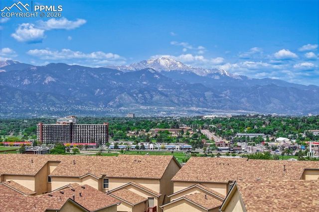 688 Bosque Vista Point, Colorado Springs, CO 80916