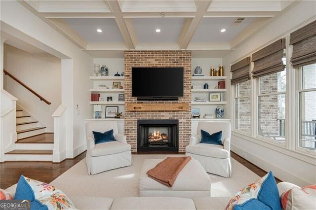 295 Marjean Way, Alpharetta, GA 30009