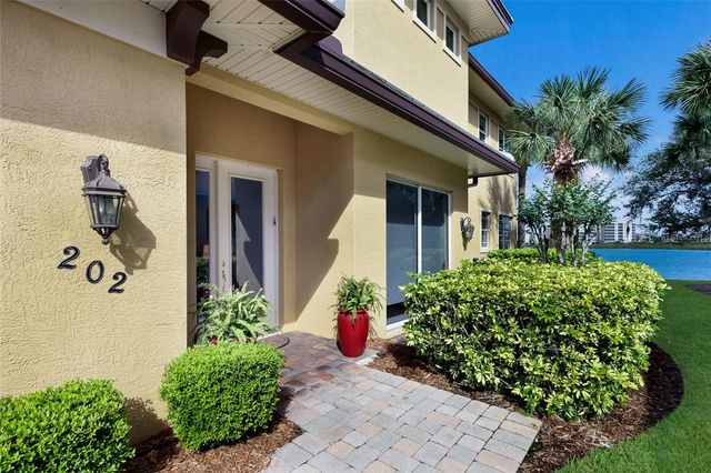 6431 MOORINGS POINT CIRCLE 202, Lakewood Ranch, FL 34202