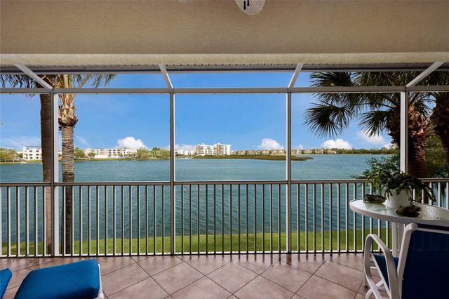 6431 MOORINGS POINT CIRCLE 202, Lakewood Ranch, FL 34202