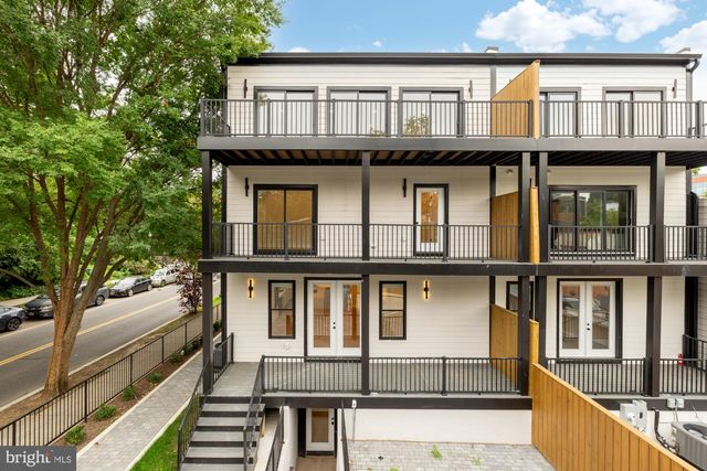 1600 37TH ST NW, Washington, DC 20007