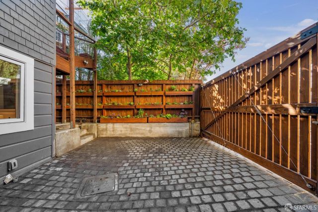 3821 23rd Street, San Francisco, CA 94114