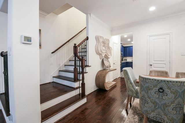 1111 W 26th Street, Houston, TX 77008