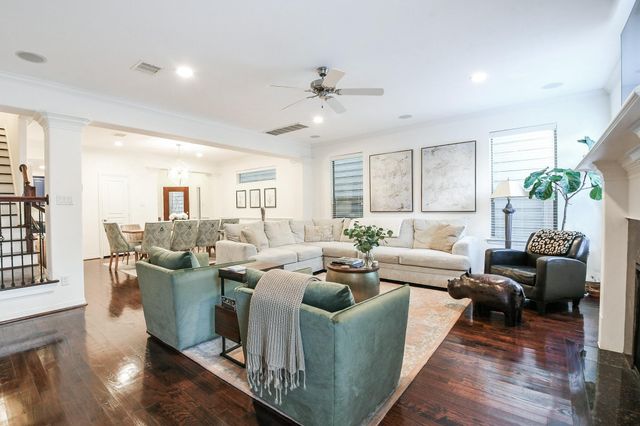 1111 W 26th Street, Houston, TX 77008