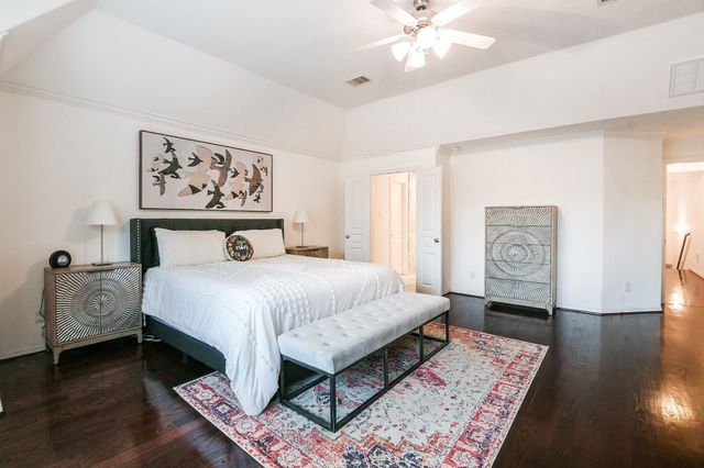 1111 W 26th Street, Houston, TX 77008