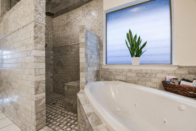 1111 W 26th Street, Houston, TX 77008