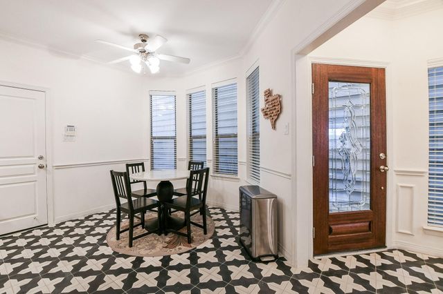 1111 W 26th Street, Houston, TX 77008