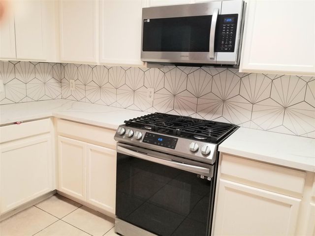 14943 Sugar Peak Drive, Sugar Land, TX 77498