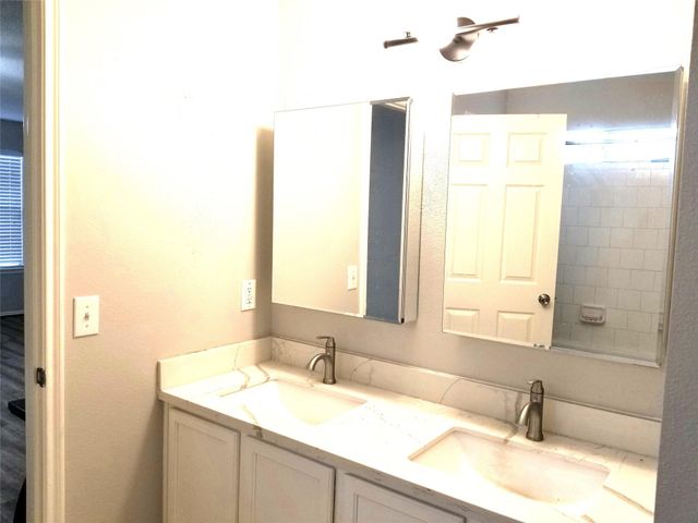 14943 Sugar Peak Drive, Sugar Land, TX 77498