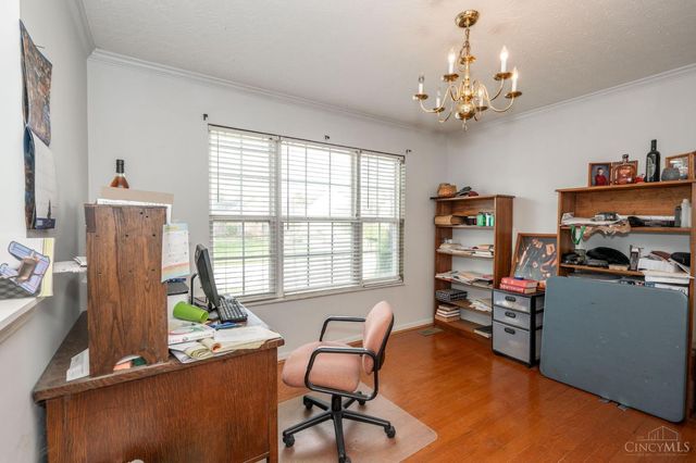 910 Hamlin Drive, Hamilton Twp, OH 45039