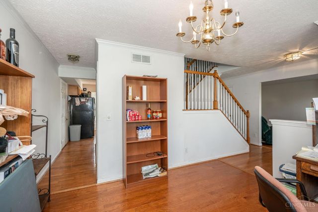 910 Hamlin Drive, Hamilton Twp, OH 45039