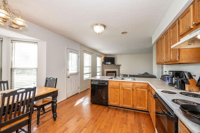910 Hamlin Drive, Hamilton Twp, OH 45039