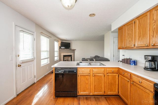 910 Hamlin Drive, Hamilton Twp, OH 45039