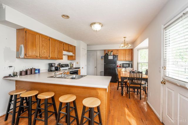 910 Hamlin Drive, Hamilton Twp, OH 45039