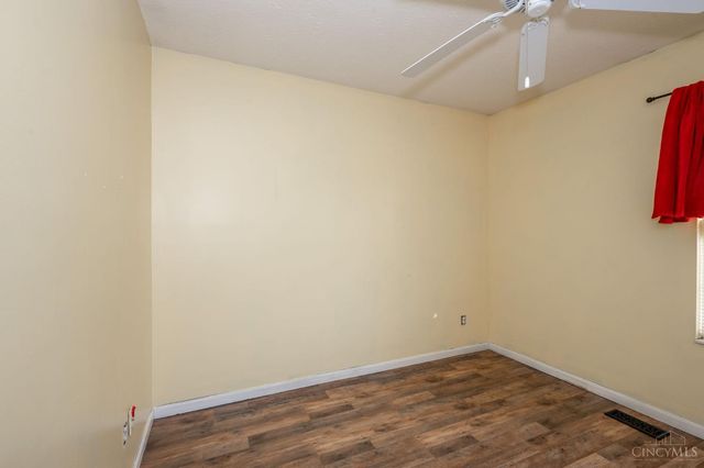 910 Hamlin Drive, Hamilton Twp, OH 45039
