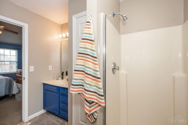 910 Hamlin Drive, Hamilton Twp, OH 45039