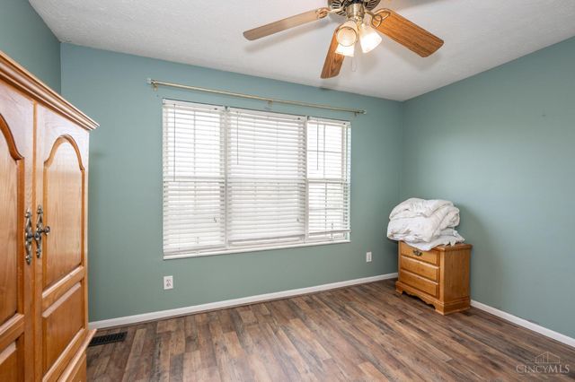 910 Hamlin Drive, Hamilton Twp, OH 45039