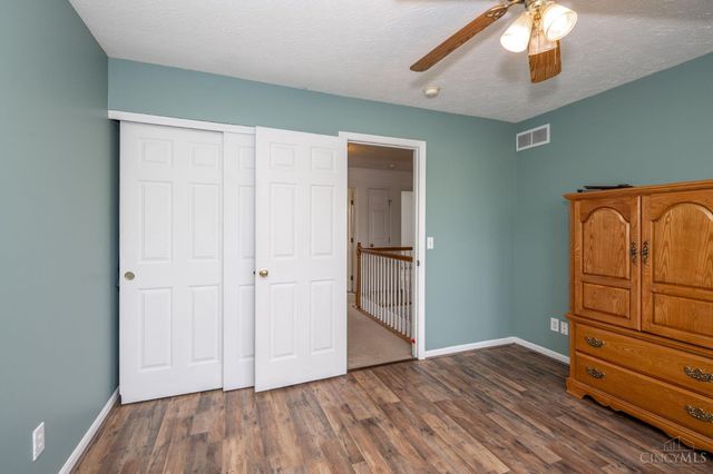 910 Hamlin Drive, Hamilton Twp, OH 45039