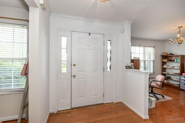 910 Hamlin Drive, Hamilton Twp, OH 45039