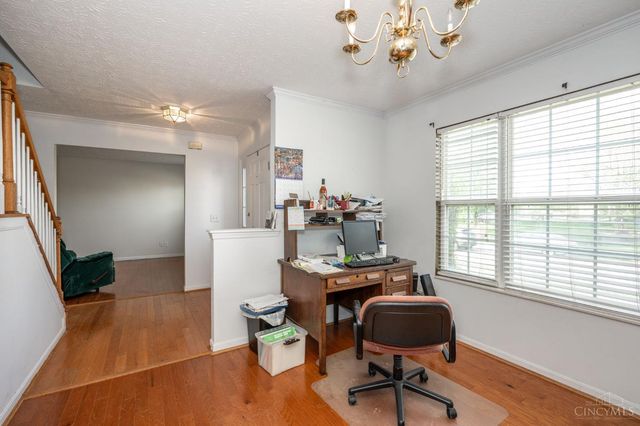 910 Hamlin Drive, Hamilton Twp, OH 45039