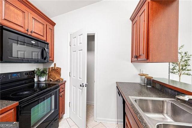 2252 Turtle Club Drive NE, Marietta, GA 30066